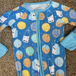 Little Sleepies milk and cookies